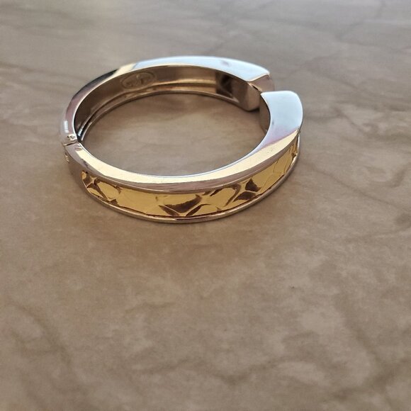 Stella & Dot Jewelry - ✨ Stella and Dot Emerson Skakeskin Embossed Hinged Bangle Bracelet ✨